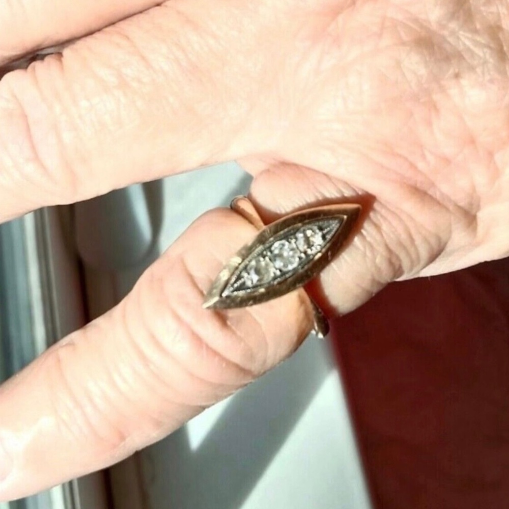 One of kind 1960s European estate large 14k solid gold 3 large diamonds ring